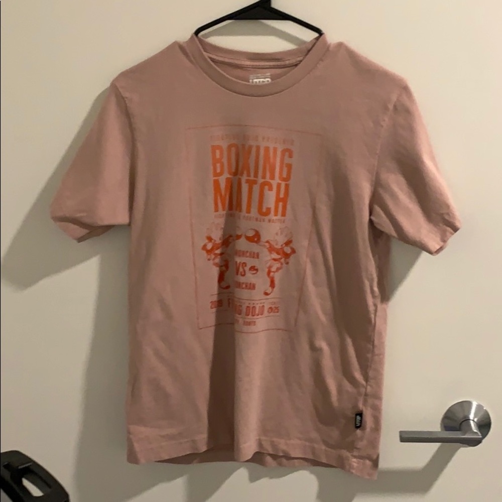 Uniqlo tee